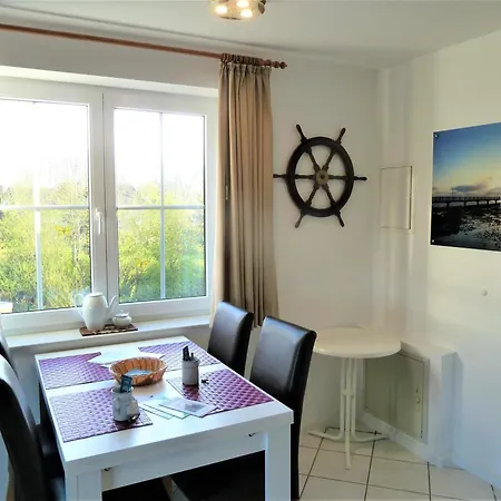 Апартаменты Sonnenstrahl Nr14 Дорум-Нойфельд